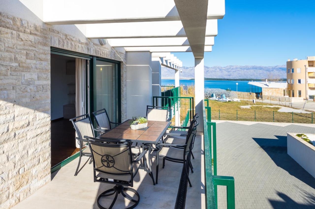 Queen Beach Apartments Нин Екстериор снимка