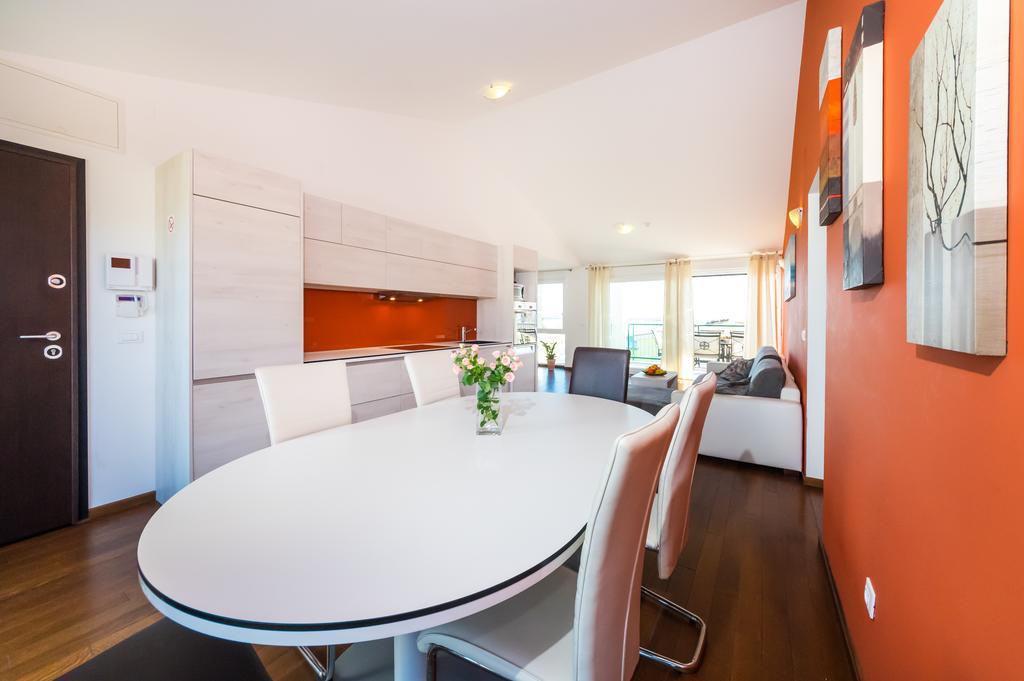 Queen Beach Apartments Нин Екстериор снимка